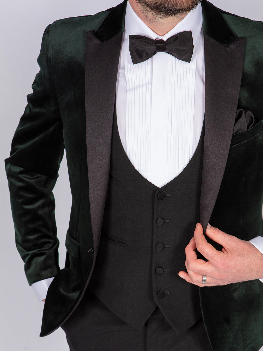 Tuxedo | Suit | Hire | Belfast | Wedding | Party | Velvet | Green FOCUS Menswear Tuxedo | Suit | Hire | Belfast | Wedding | Party | Velvet | Green FOCUS Menswear