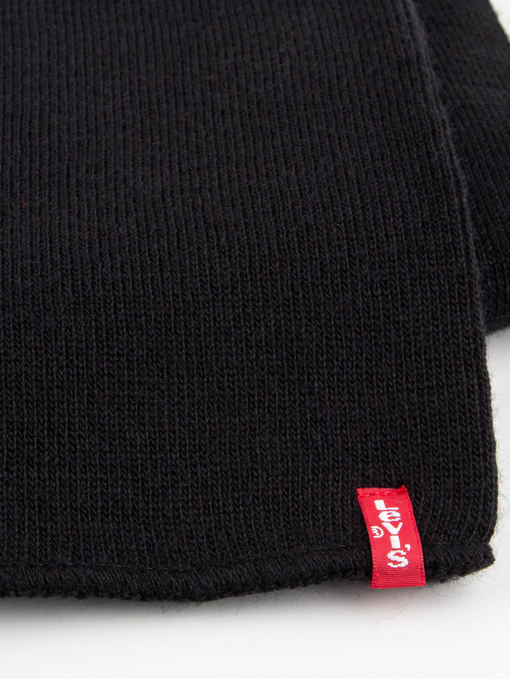 levis-black-scarf-14152-59