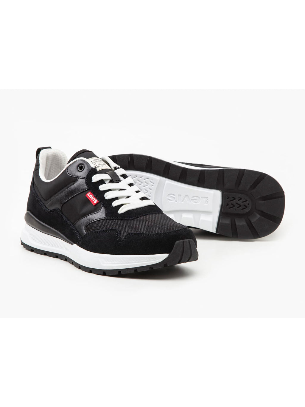 levis-black-trainers-234233-59